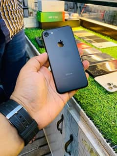 Iphone 7 128gb PTA Approved 03265058898