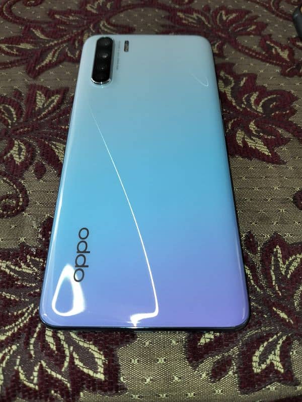 oppo f15 8/256 2