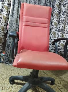 office chair red colour condition10/10