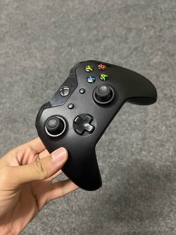 Xbox One Controller 1