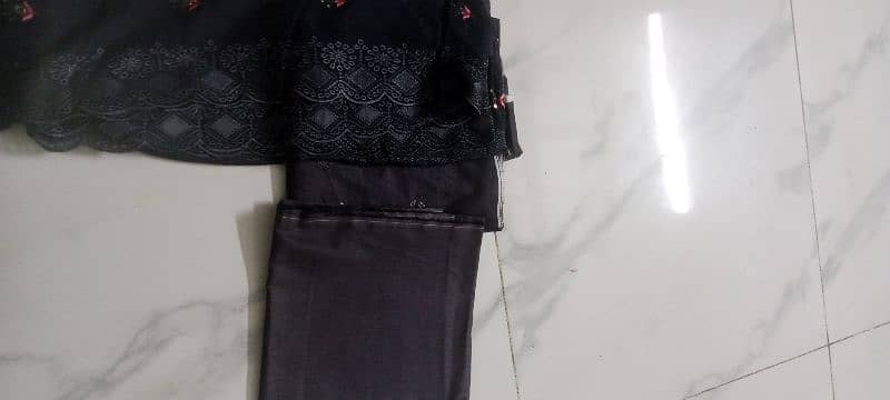 we have clothes of  ismail collection and other brands 3