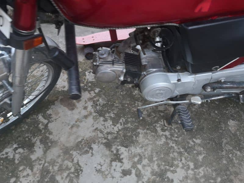 Honda 70 cc bike 4