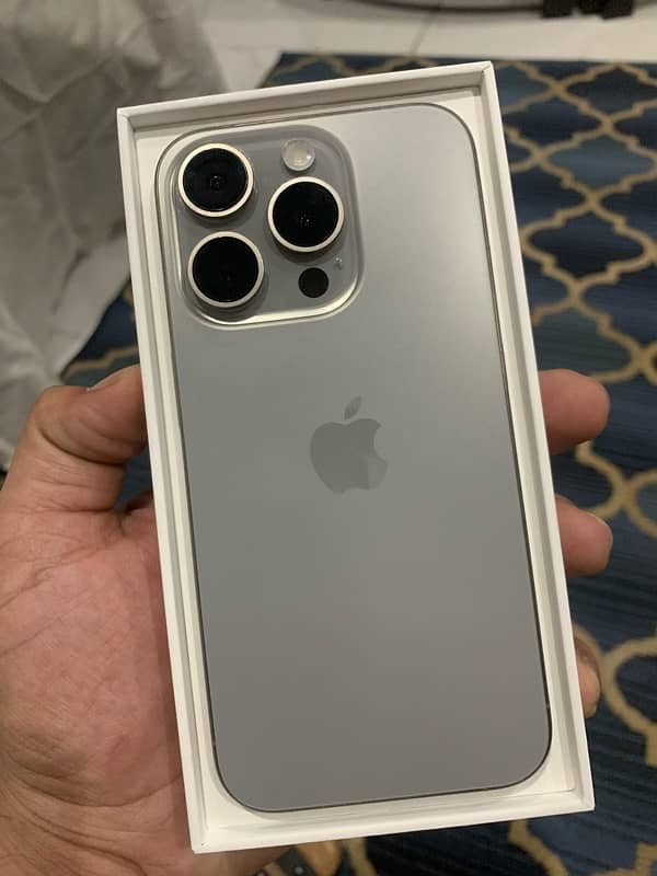 IPHONE 15 jv natural titanium 93% 0