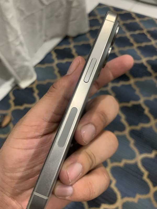 IPHONE 15 jv natural titanium 93% 6