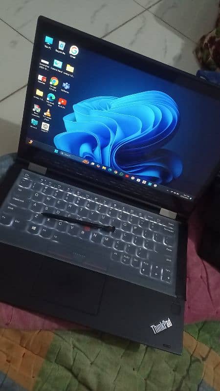 Lenovo 8th Gen X380 yoga pentouch and touch laptop 360 screen 4