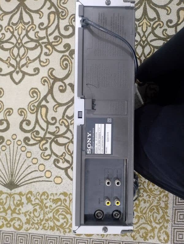 Sony video cassette recorder 1