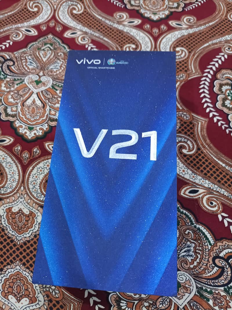 Vivo v21 with Box & all accessories. 7