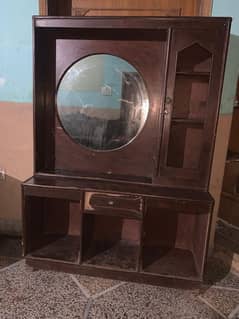 Dressing table