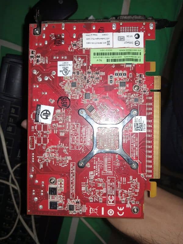 AMD firepro 3d V4900 DDR5 128Bit 1