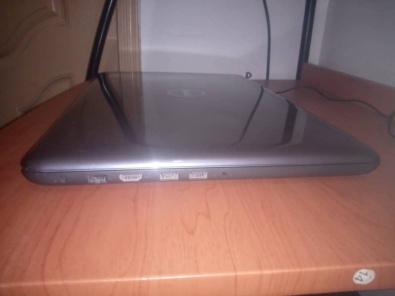 Dell inspiron 17-5765 laptop 4