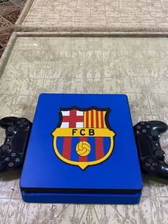 Ps4 1tb with 2 controllers and fifa 18 cd 0