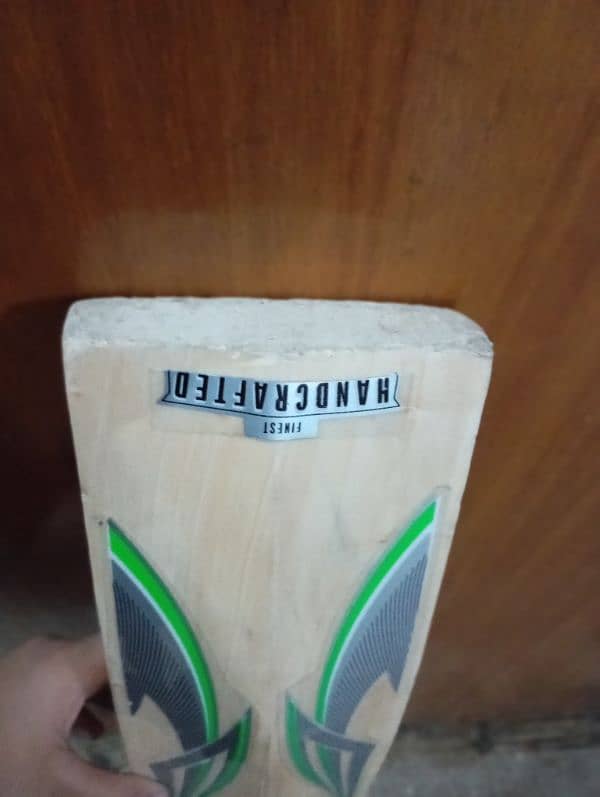 GRAY-NICOLLS BRANDED NEW BAT 4