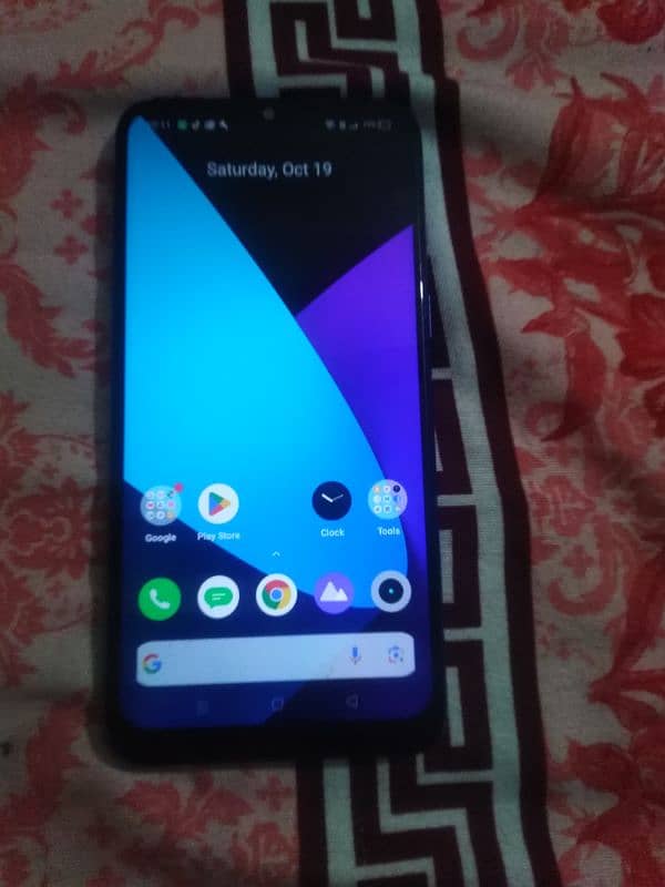 realme 3 4 64 0