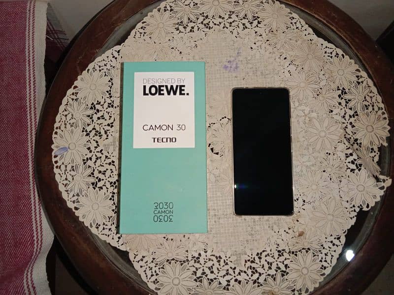 TECNO CAMON 30 LOEWE EDITION 2