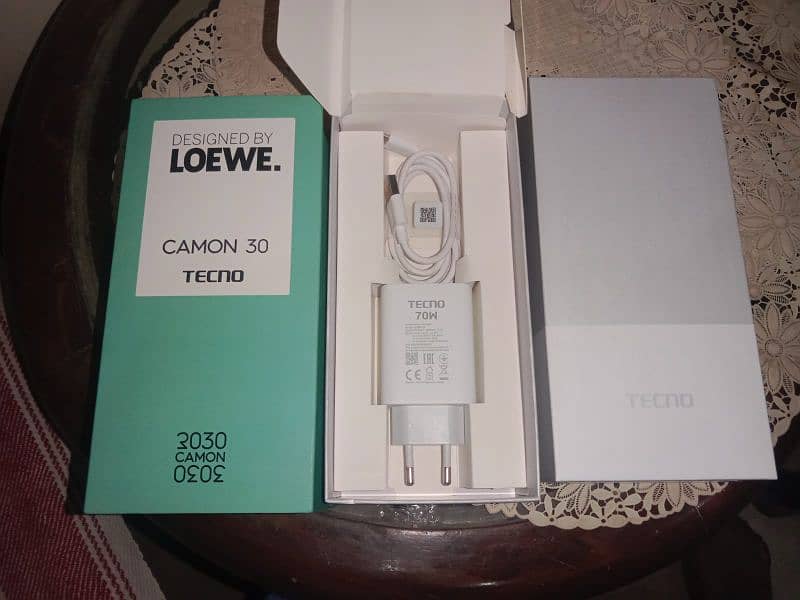 TECNO CAMON 30 LOEWE EDITION 9