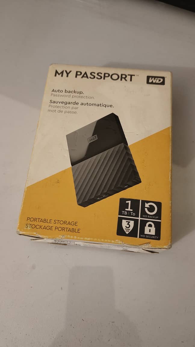 WD 1TB My Passport External Hard Drive (complete box) 3