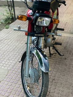 HONDA CD70 FOR SALE URGENT 23/23 0