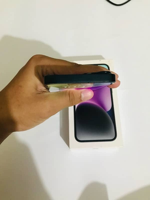 IPHONE 14 WITH BOX 4