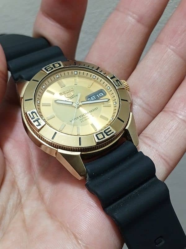 Seiko 5 Sport Gold Day Date 7S36-02G0 RARE Men's Automatic Watch 2