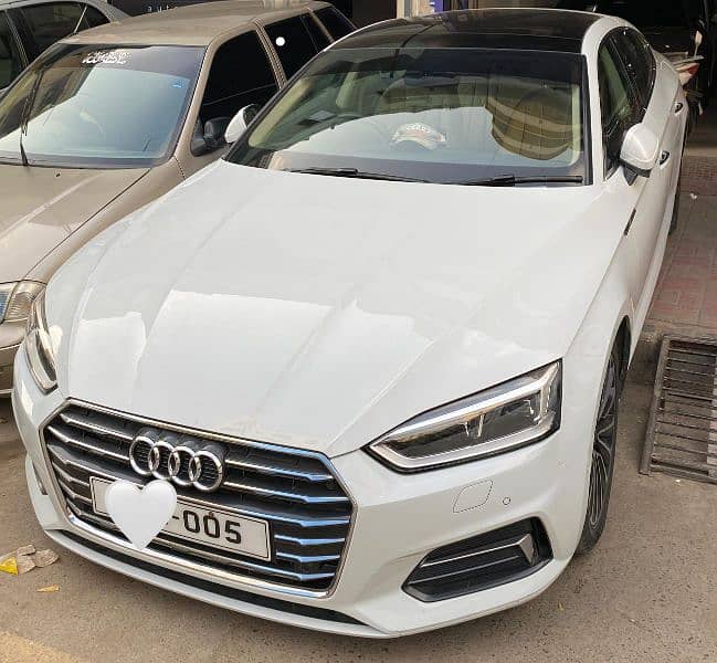 Audi A5 2019 1