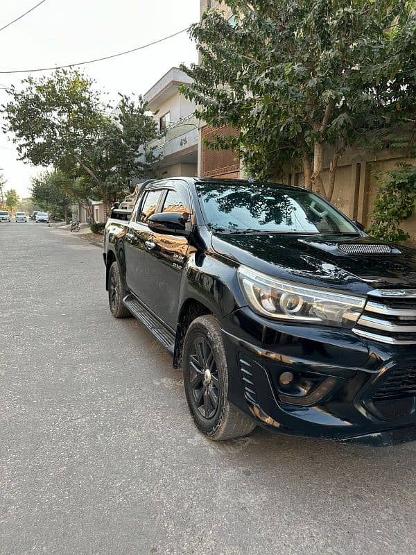 Toyota Hilux 2017 0