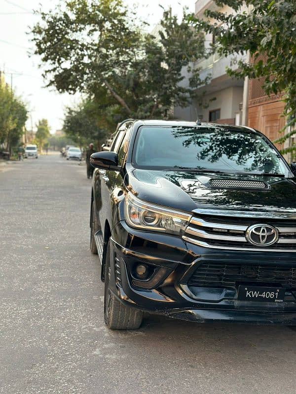 Toyota Hilux 2017 11