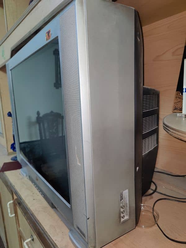 Good condition tv 1