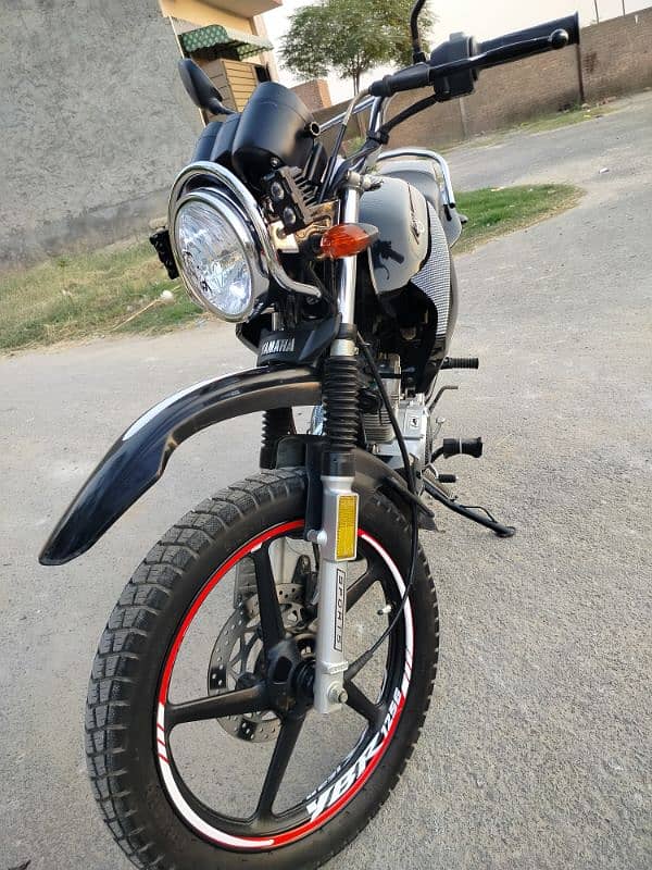 Yamaha Ybr 125G just 1800km drive 8