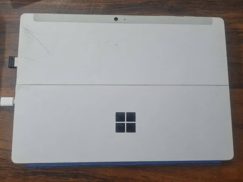 Microsoft surface 3,laptop RAM 128GB STORAGE memory card dal skty hain 4