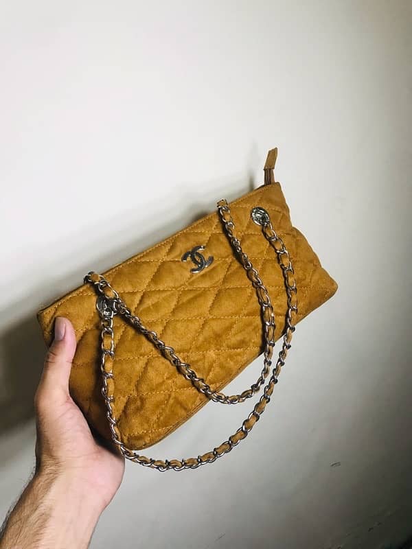 CHANEL original crossbody bag 0