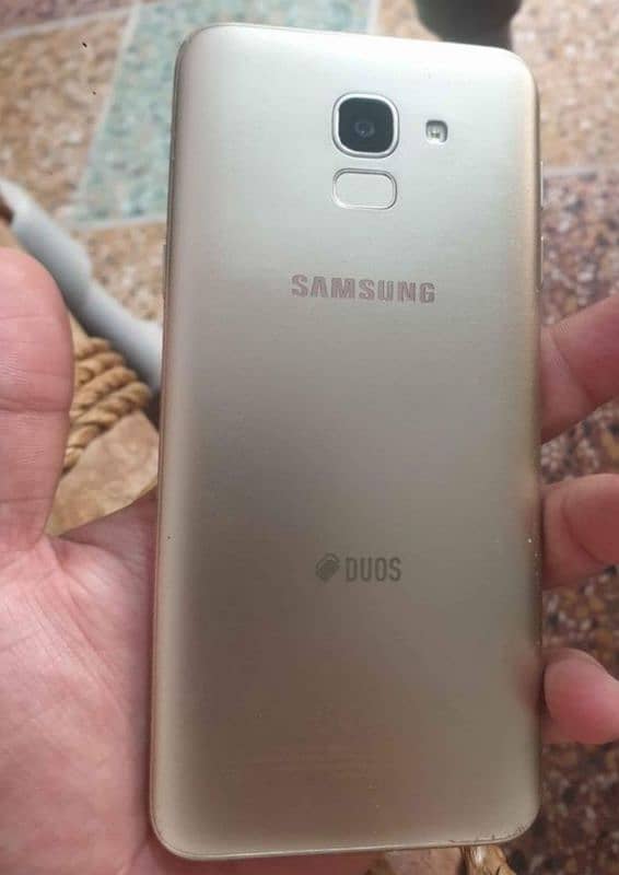 Samsung j6 (03278035535) whatapp py a jy 1