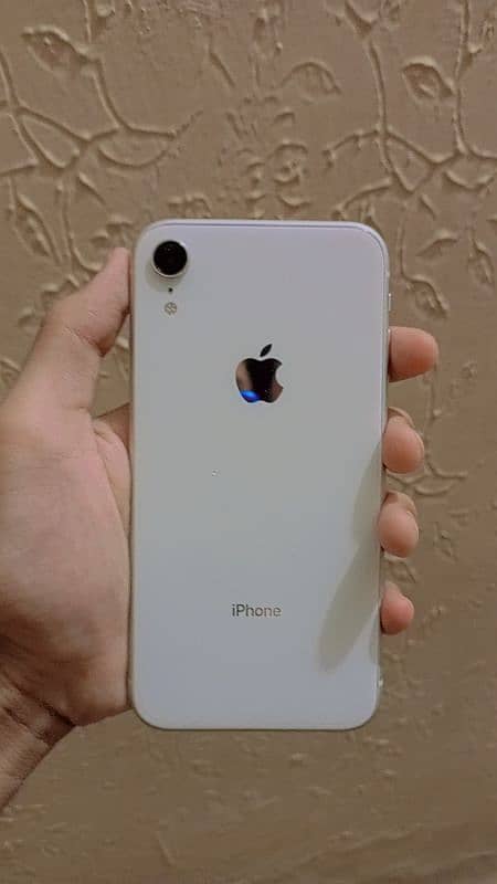 iphone XR non pta   64Gb 10/10 condition original pannel and  battery 0