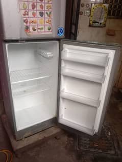 DAWLANCE FRIDGE FOR SALE