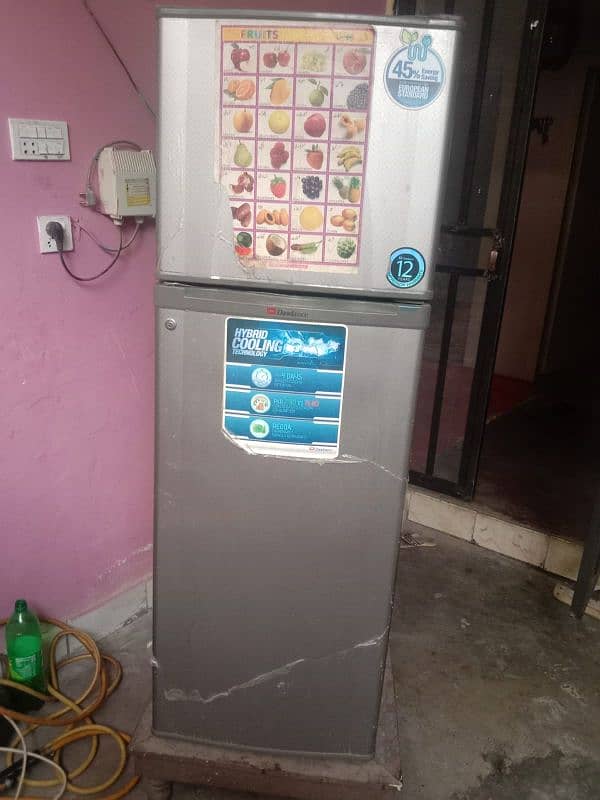 DAWLANCE FRIDGE FOR SALE 1