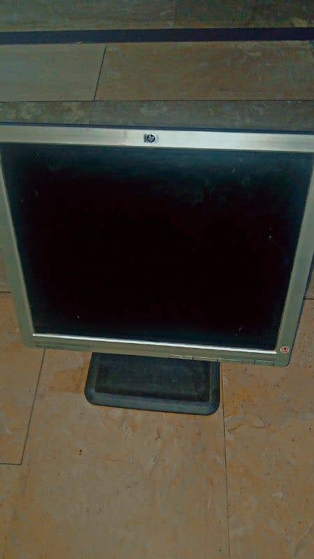 Hp Monitor 10 by 8 condition 1