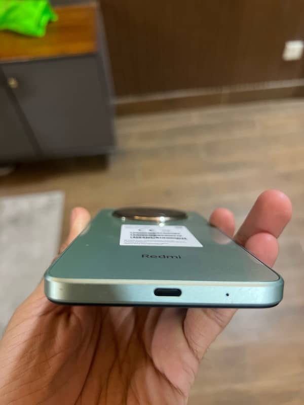 Full Box Redmi A3x in brand new condition urgent Sale 0