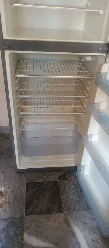 Haier fridge full size 6