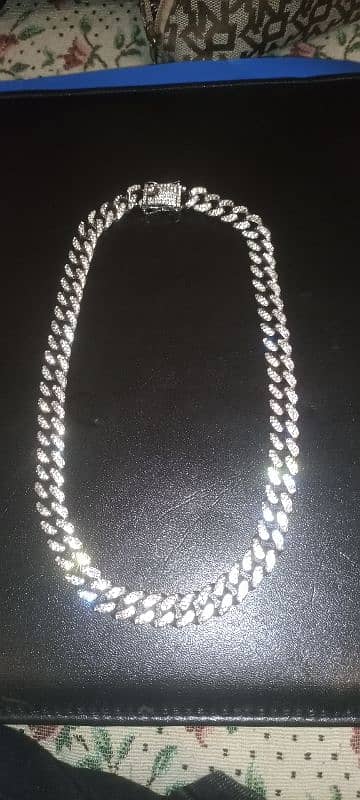 vvs chain 4