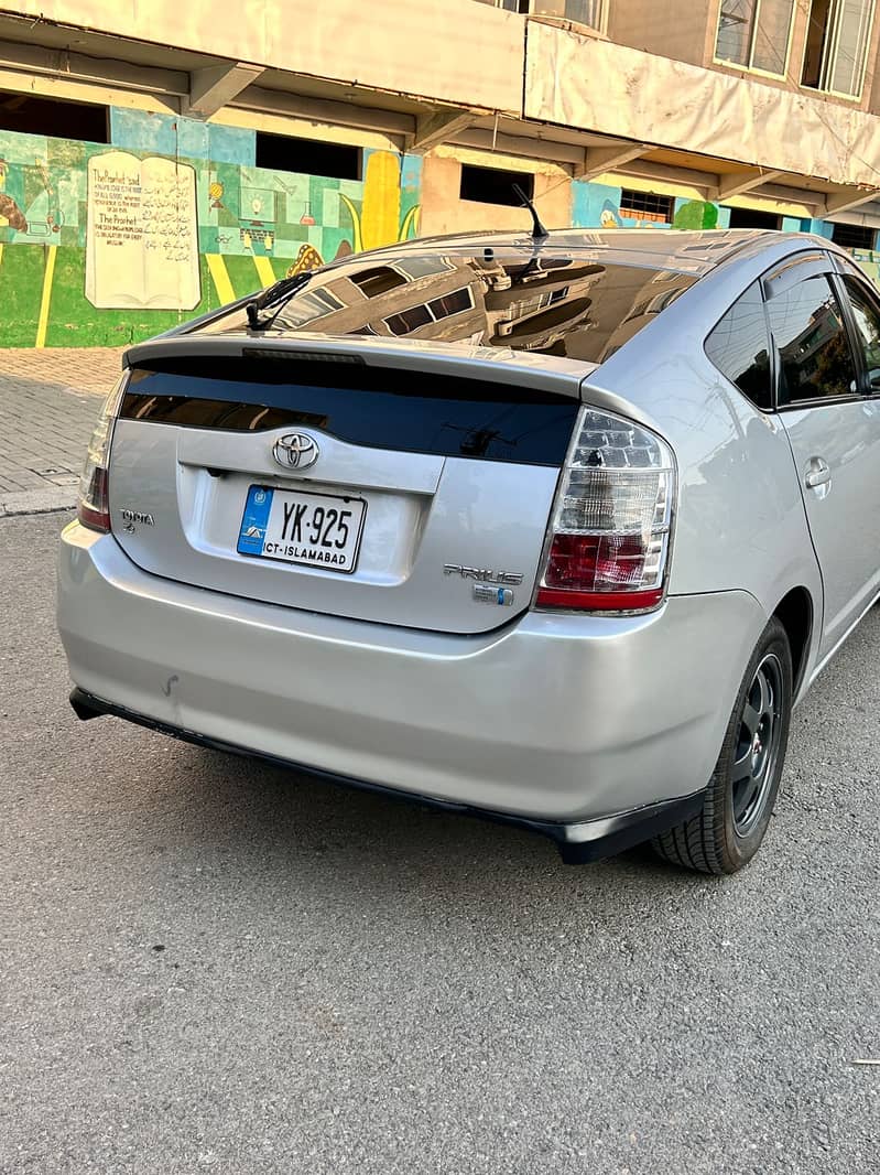 Toyota Prius 2008 Premium T4 UK Variant (2nd Generation) 3