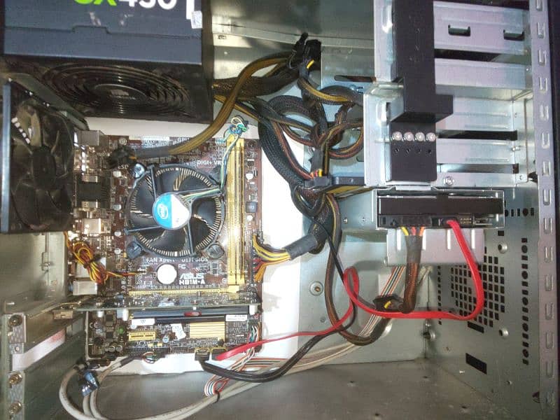 Gaming Pc | i7 4790 | HD 7570 1gb ddr5 | 8gb ram ddr3 6