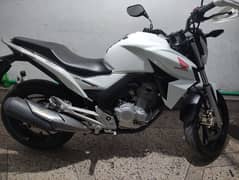 HONDA CB250F TWISTER. 25Hp honda import street naked like new