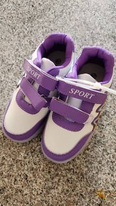 dubai girl sneaker. . .