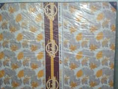 king size luxury  foam matress   good conditions 6" inch