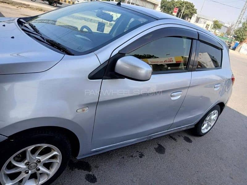 Mitsubishi Mirage 2013 1