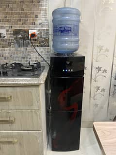 PEL WATER DISPENSER