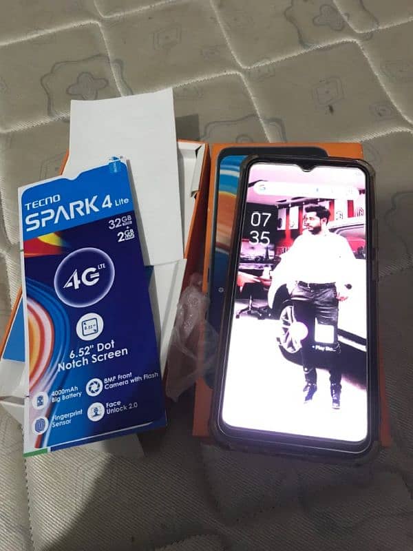 TECNO spark 4 lite 2/32 with box 0