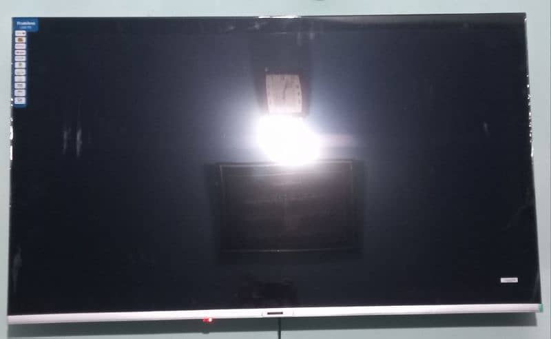 SAMSUNG LCD 65" METAL BODY INDROID VERSION 13 LATEST MODEL FOR SALE 1