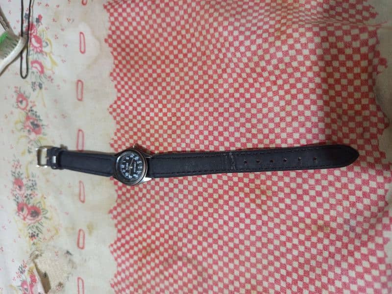 black colour watch 0