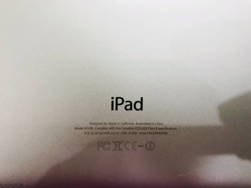 Ipad 4 32Gb 10/10 condition available 5