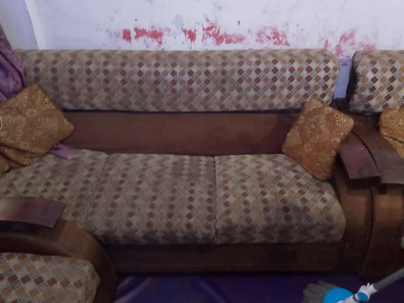 5 seater sofa 3